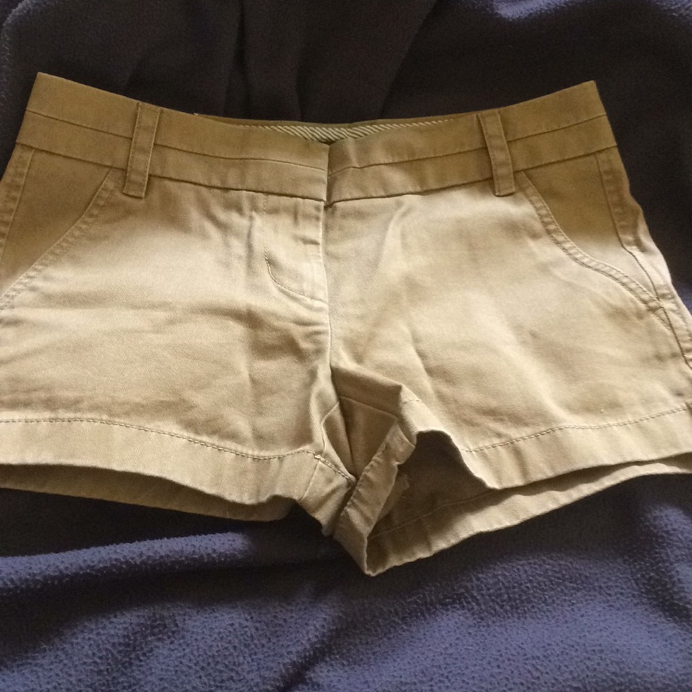 J. Crew 3” Chino shorts nwt